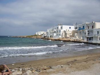 Sie haben die Qual der Wahl, entweder hier, quasi hinterm Haus "Yannos" zu schwimmen oder am Agii Anargiri Beach, dem Hauptstrand in Naoussa